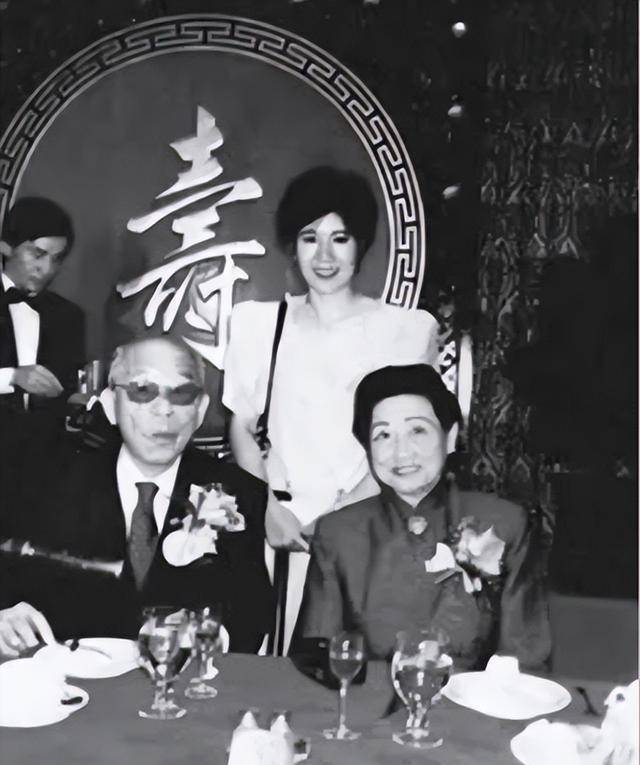 张学良葬礼上,管家公开监视张学良的人数,揭少帅在台湾的无奈