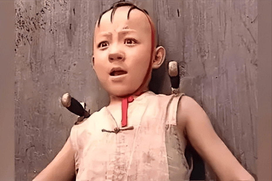 他是孙俪同学,8岁凭"三毛"爆红,14岁秃顶,如今38岁容貌大变