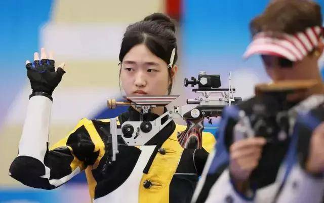 巴黎奥运射击女子10米气步枪:黄雨婷加枪输0.1环,遗憾