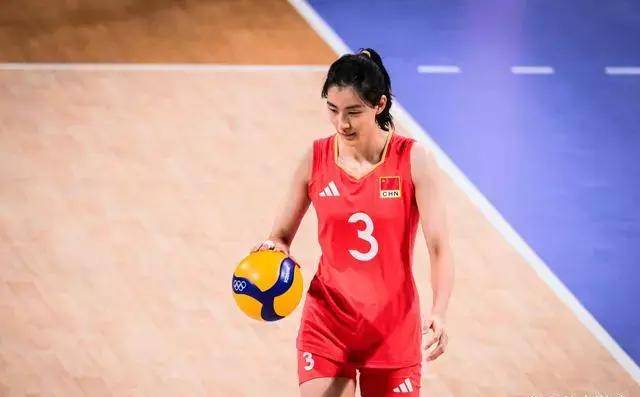 中国女排3:2美国,理性客观给队员评分