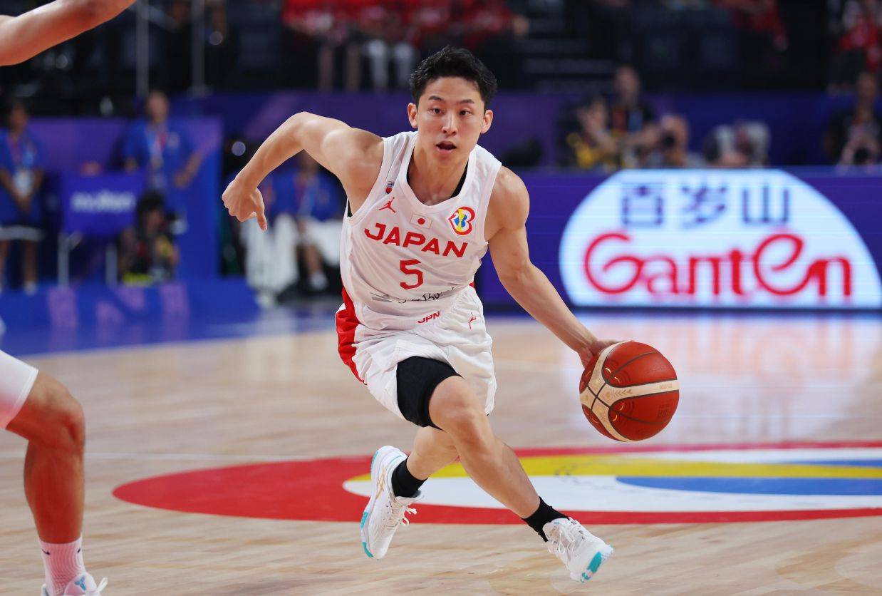 日本也出陈一冰窘境:提前发男篮胜利战报!输法国后又尴尬删文!