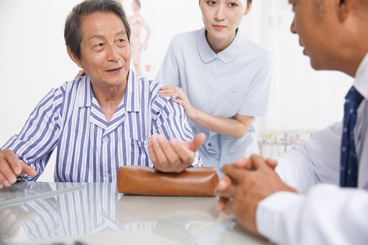 包含24小時(shí)專業(yè)跑腿服務(wù)	陪診跑腿服務(wù)全程陪同號(hào)掛號(hào)號(hào)販子實(shí)力辦事的詞條