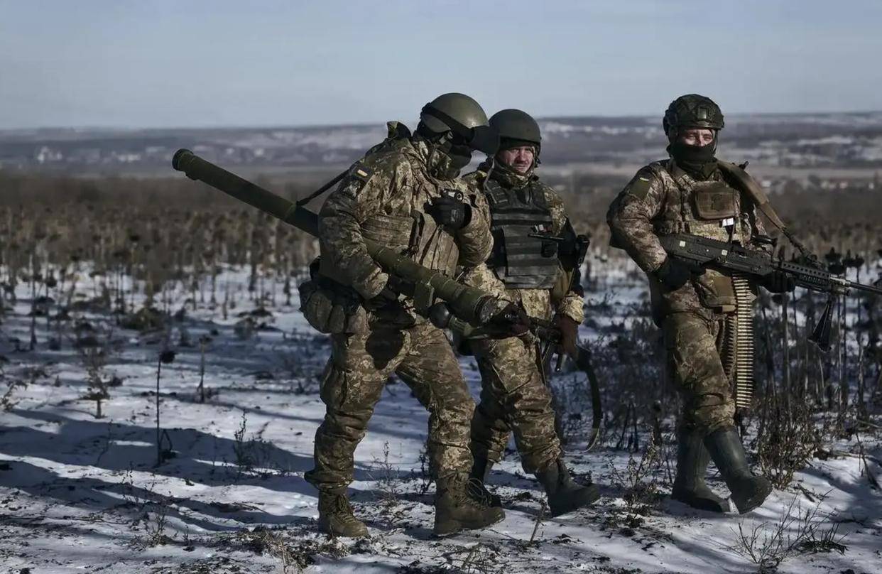 100人对900人,瓦格纳雇佣兵对阵非洲民兵,猛打轻敌冒进最终惨败