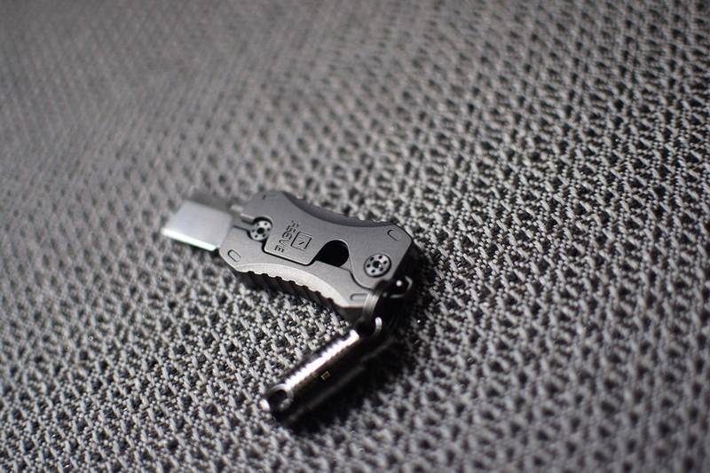 无与伦比的小型多功能刀具 费戈（FEGVE）钛合金δM390萝卜小DAO