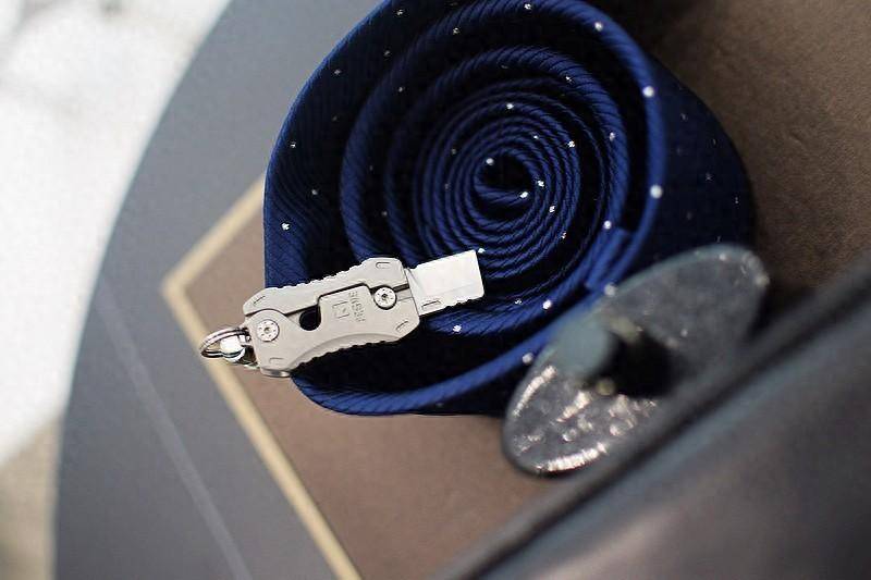 无与伦比的小型多功能刀具 费戈（FEGVE）钛合金δM390萝卜小DAO