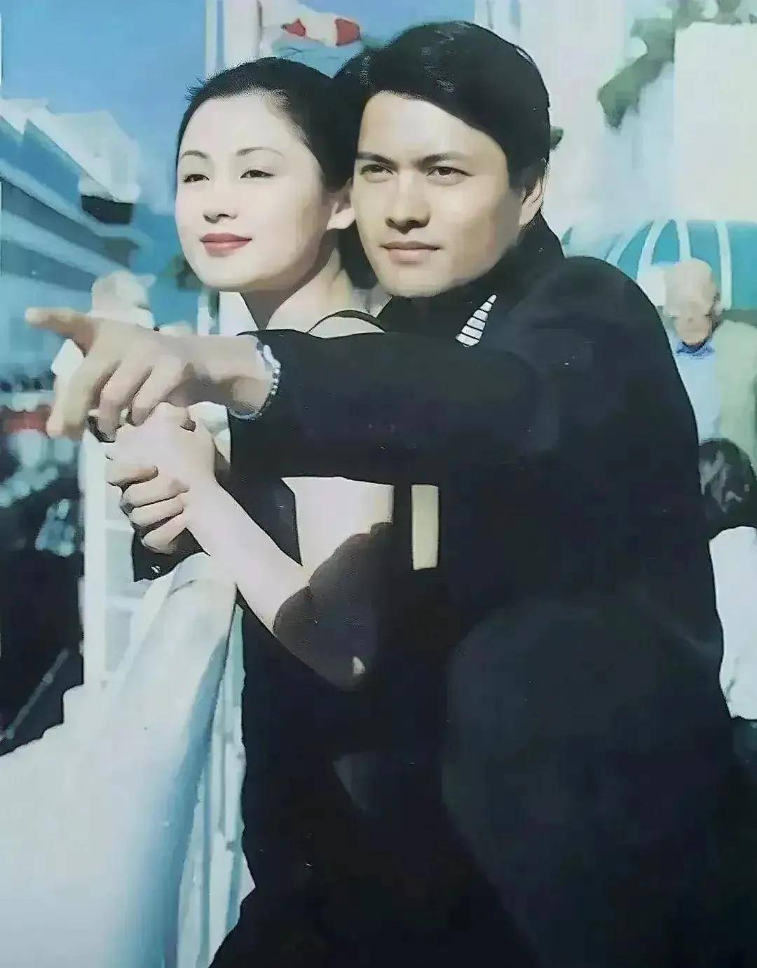 年轻时陈红真惊艳跟吕良伟太般配,如今女方沧桑似村里奶奶,男方还帅气