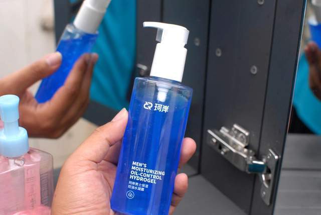 控油新宠！珂岸男士保湿控油水凝露：解锁清爽新体验