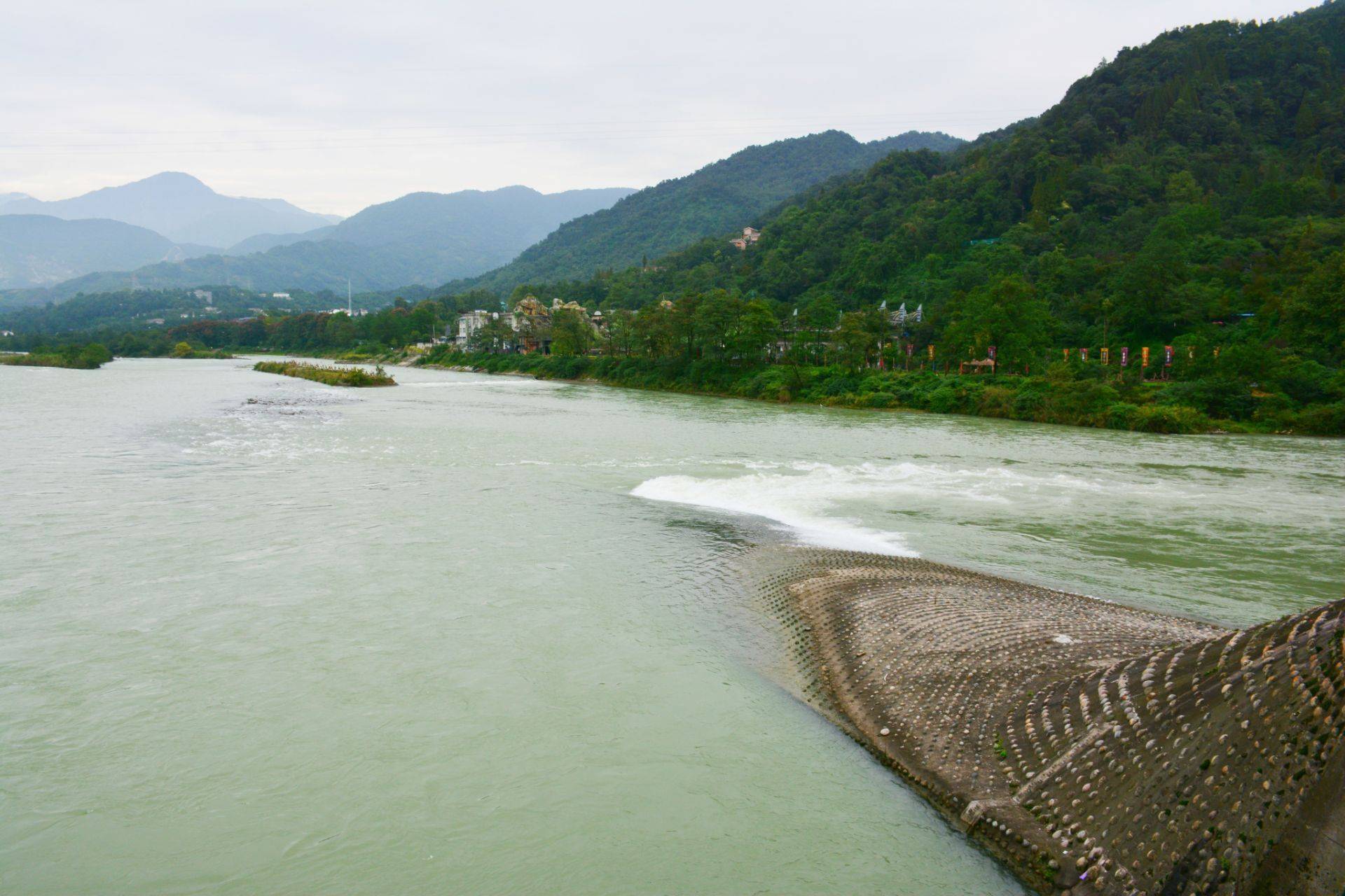都江堰旅游攻略大放送:青城山下,古堰流水,尽享蜀地风情_景区_游客
