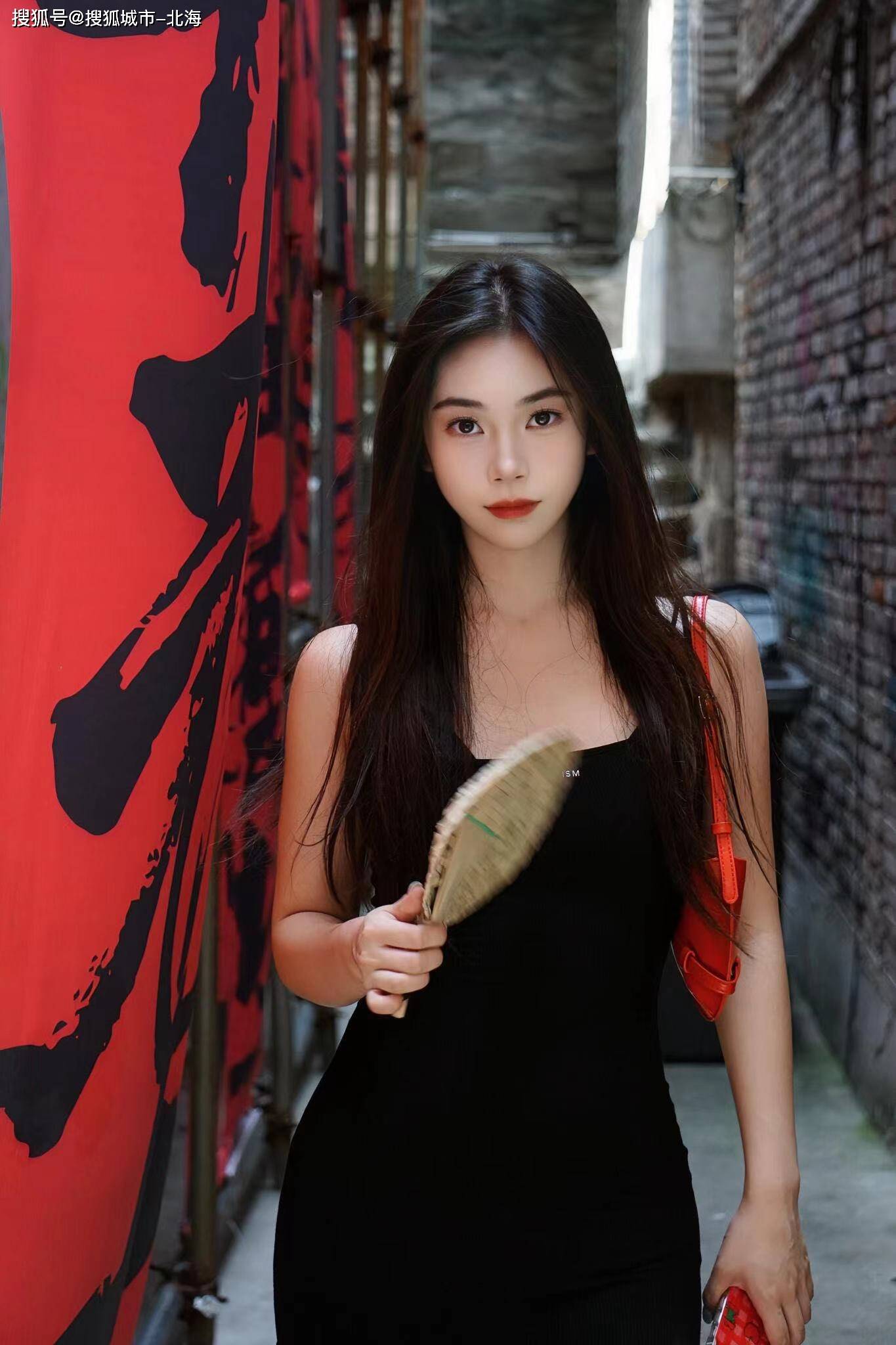 重庆洪崖洞合适老年人和小孩的