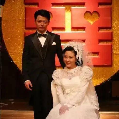 段奕宏:追了9年才娶了妻,因为妻子怕疼做了12年丁克,余生只想宠着她!