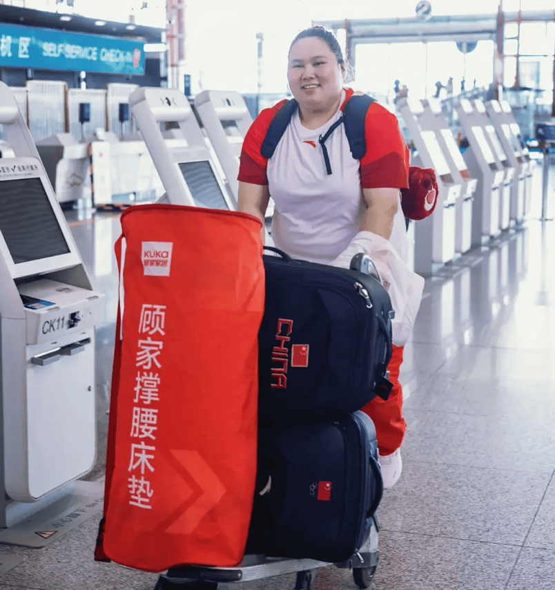 "真的是人类版飞云宝宝"李雯雯,教练是著名举重运动员吴美锦