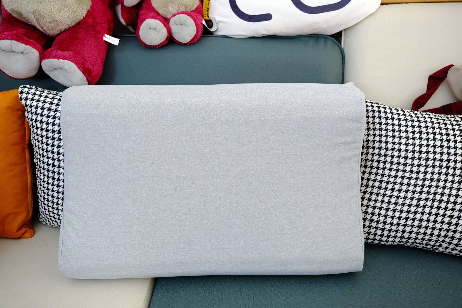 软硬适中,透气满分:小米护颈枕pro,你的私人睡眠顾问!