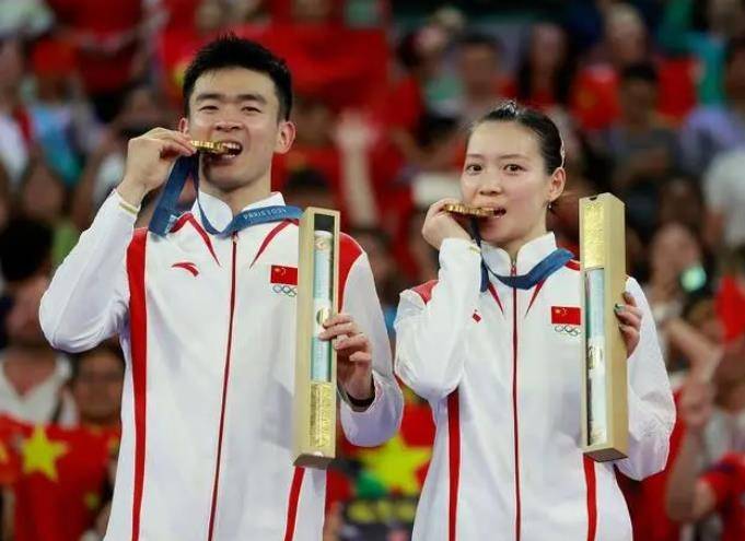 巴黎奥运会,羽毛球混合双打决赛,黄雅琼/郑思维夺金