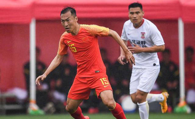 近期,中国男足频传佳音,无论是在国青还是国少队层面,都涌现出许多