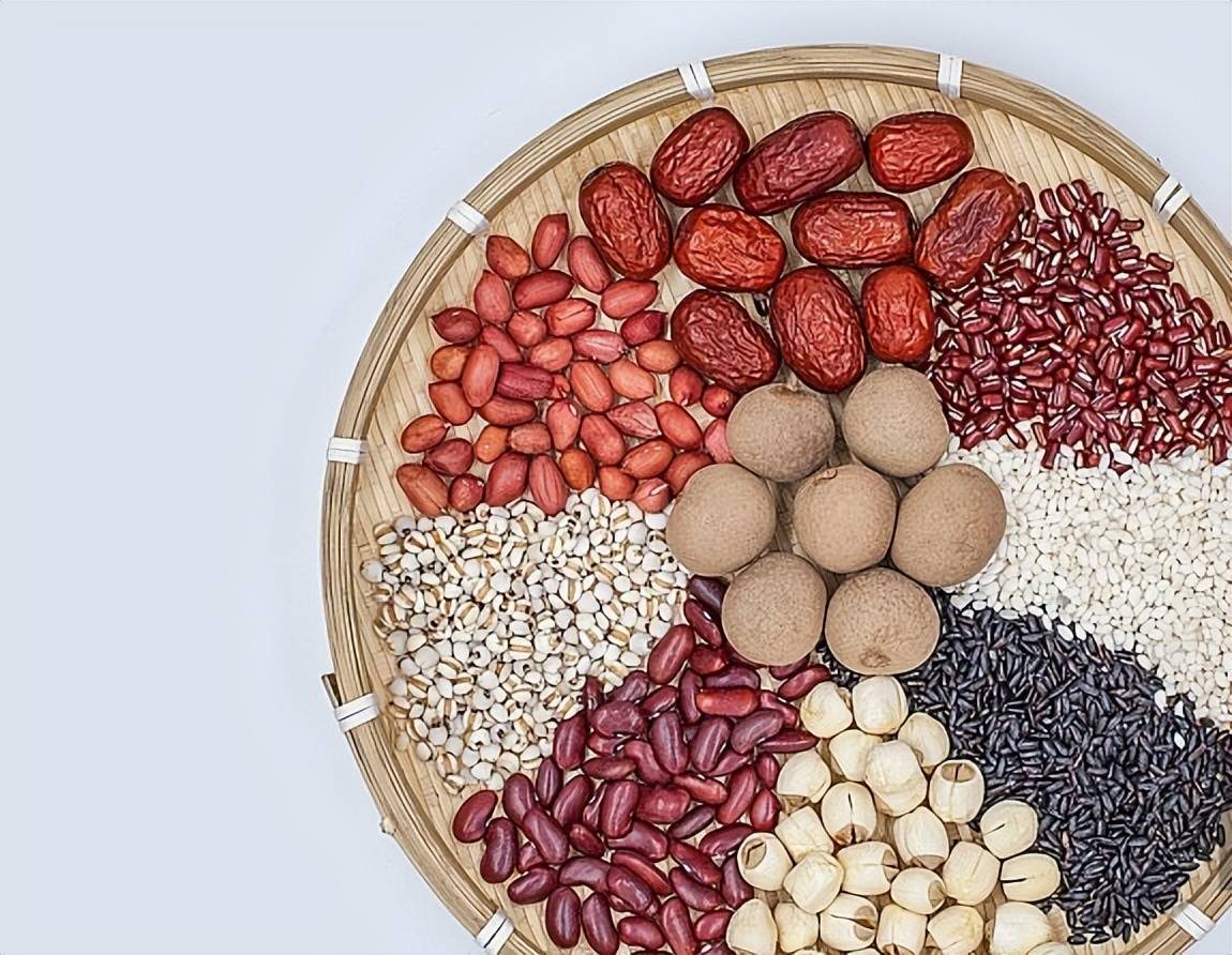 补气血吃什么食物最好?气血双修圣品,由内而外焕发红润光泽!