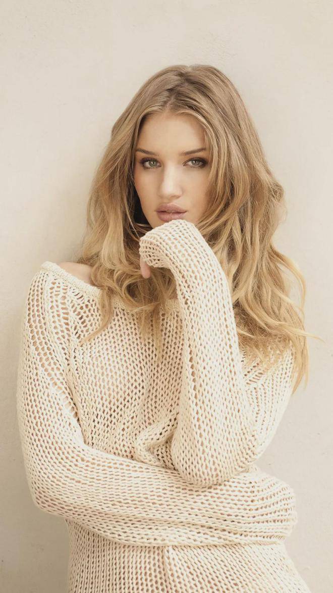 性感迷人!英国超模女星罗茜·汉丁顿纯美写真集