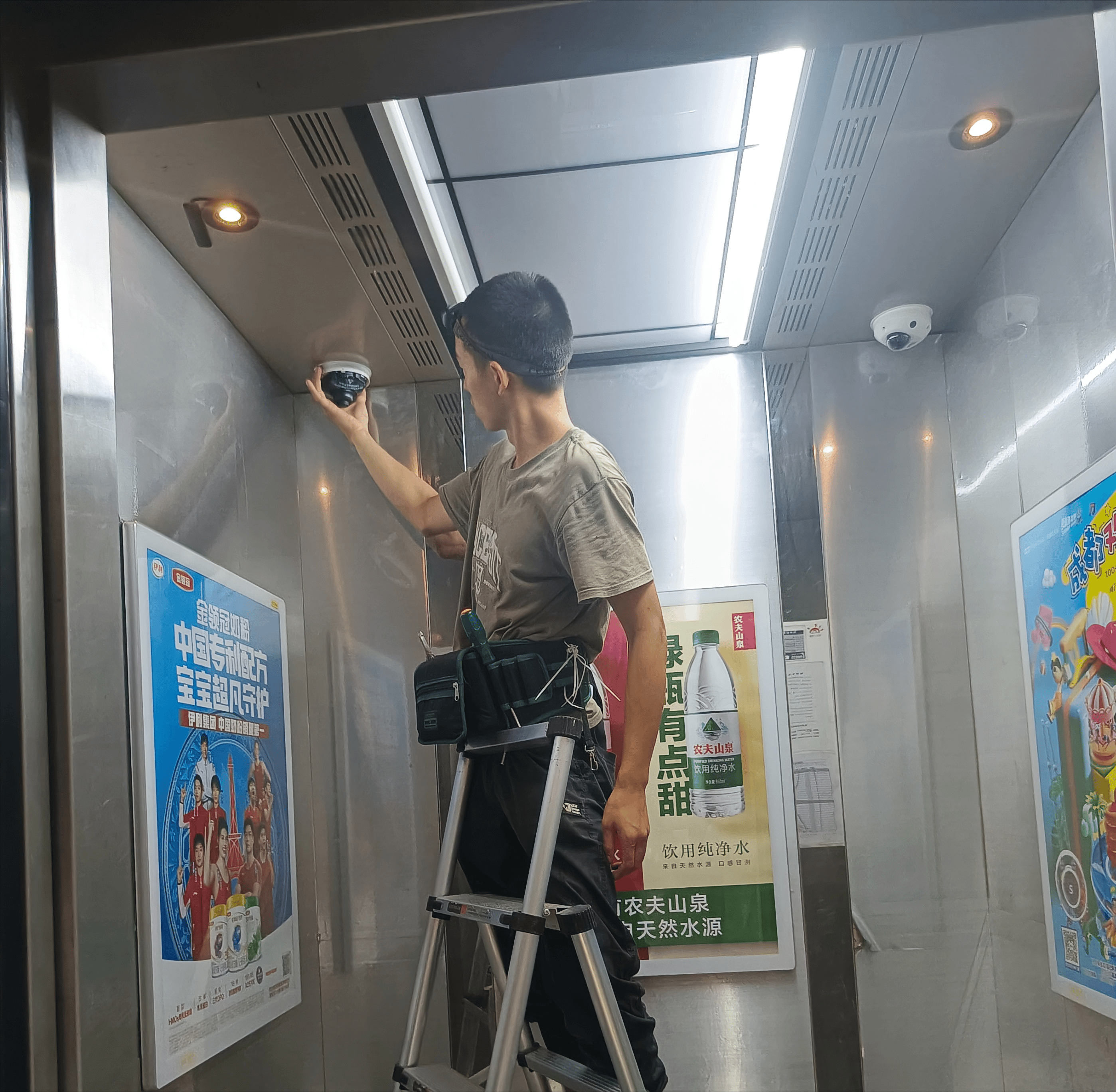 如何阻止电瓶车入户上楼,保障小区的公共安全?