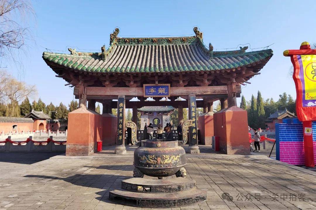 济源市:走进济渎庙古建筑群