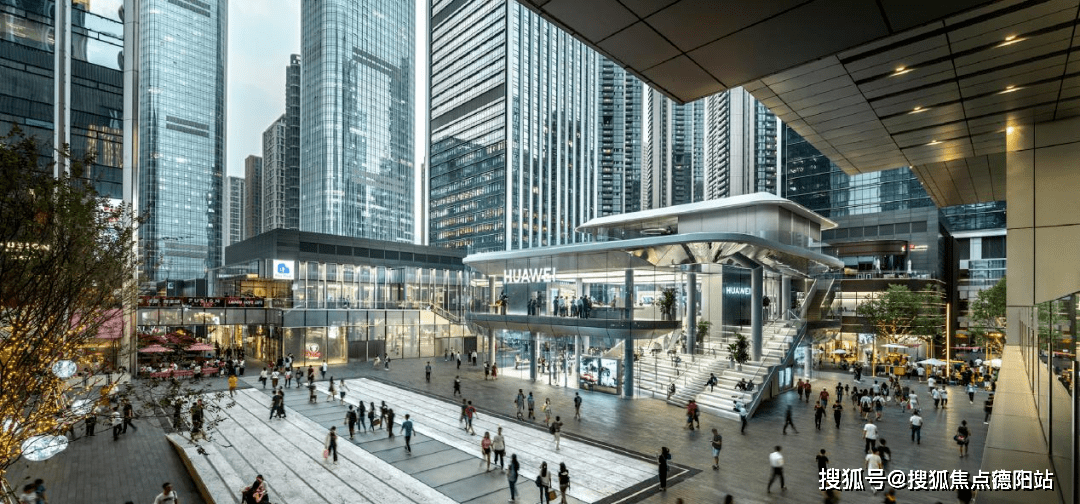 6万方的华润万象天地正在建设中,预计2025年呈现.