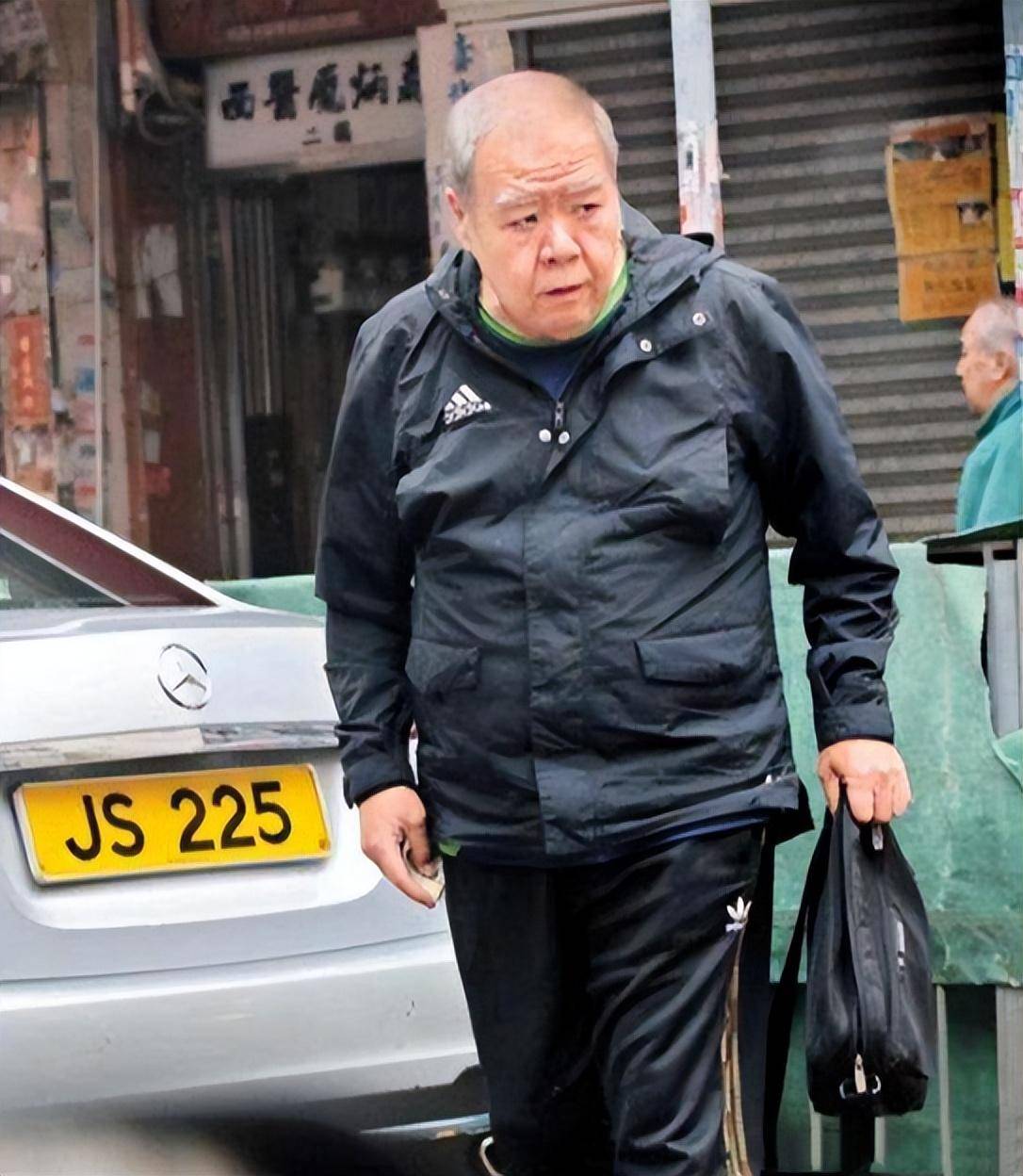 查达叔街拍的微博