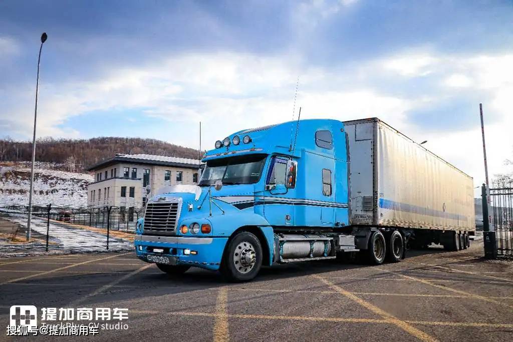绥芬河口岸俄罗斯卡车实拍来了,这美卡真不是一般多!
