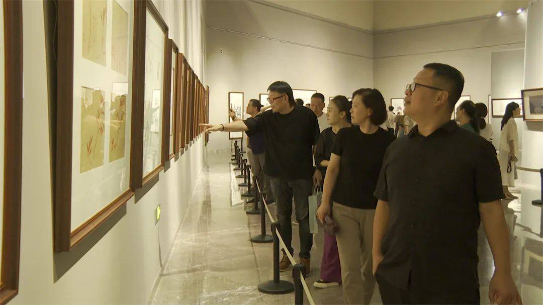 咬定青山—沈光伟·郭琳琅师生作品展 在济南市美术馆(济南画院)