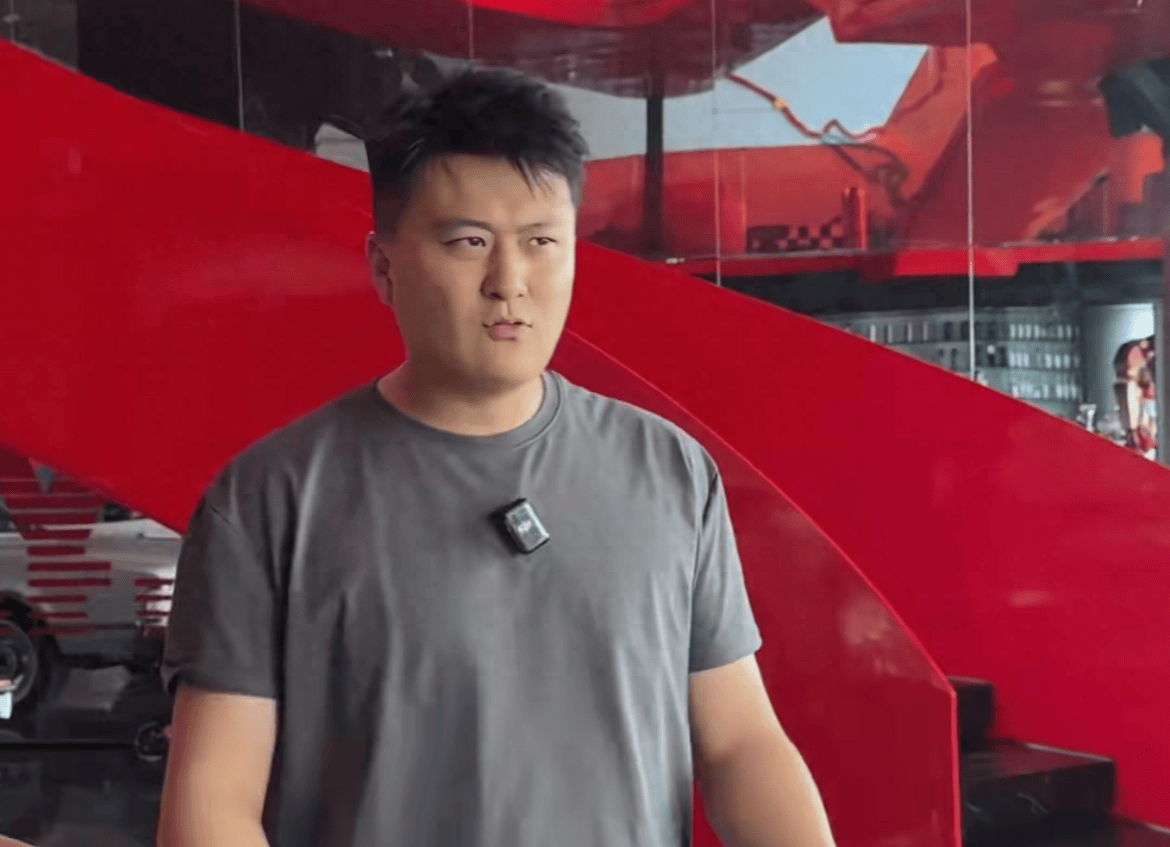 笑懵了!网红八戒说车酒吧破产,一年半亏千万,30 万音响贱卖