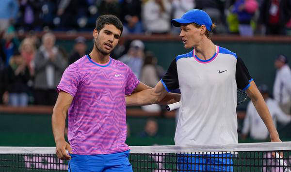 阿尔卡拉斯美网前脚踝扭伤情况曝光，谈辛纳禁药事件：坚信干净体育！-阿尔卡拉斯法网夺冠视频