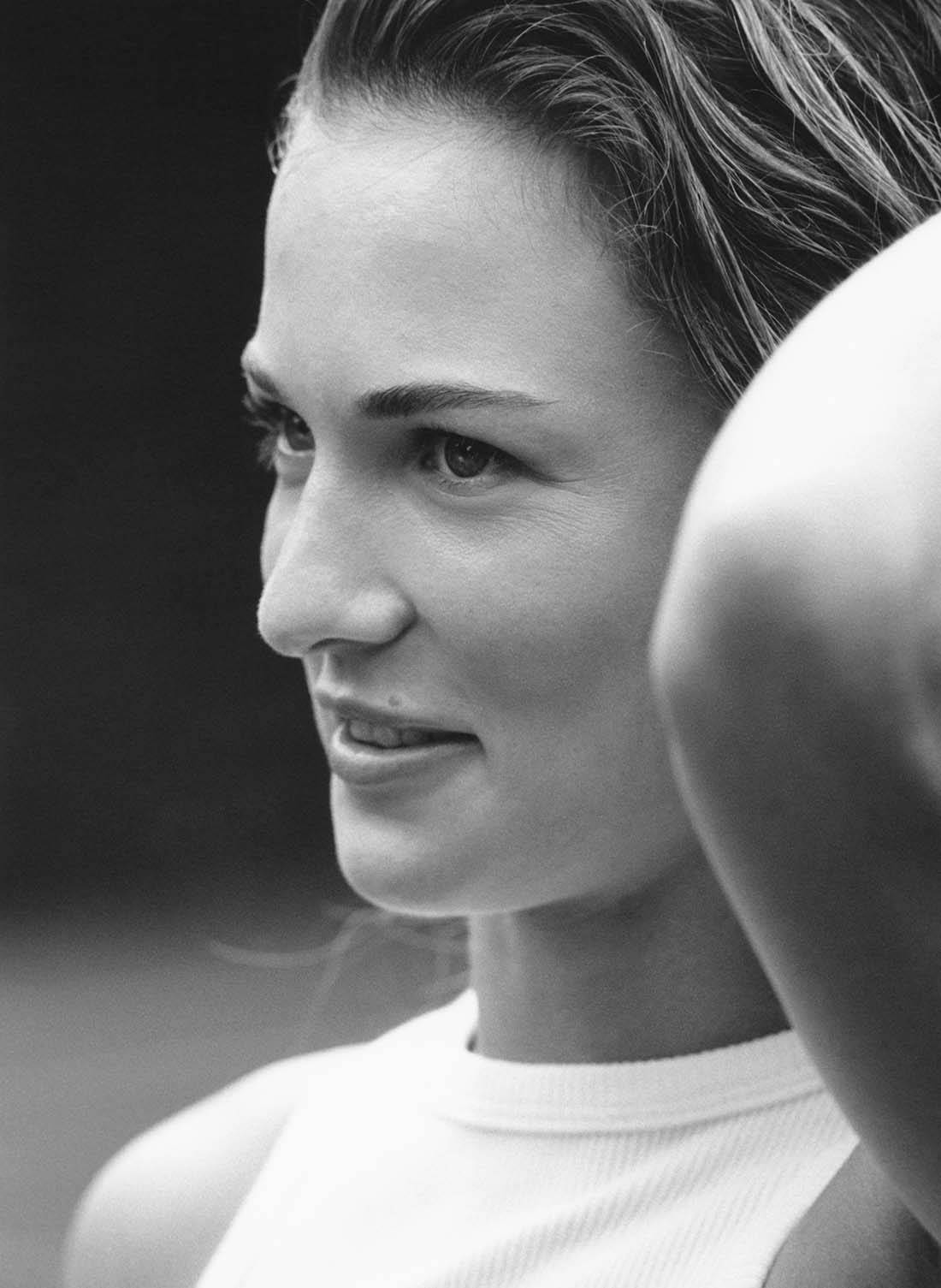 卡林斯卡娅:喜欢喝冰镇香槟的女孩