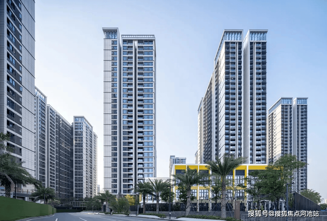 深圳【会展湾东城】单价2.9万起/平米,建面约42-65㎡公寓
