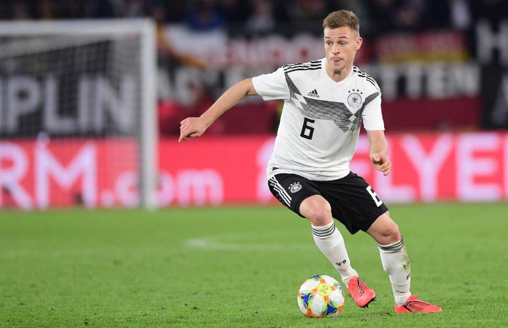 基米希谈德国国家队队长人选:尊重教练决策,团队利益至上