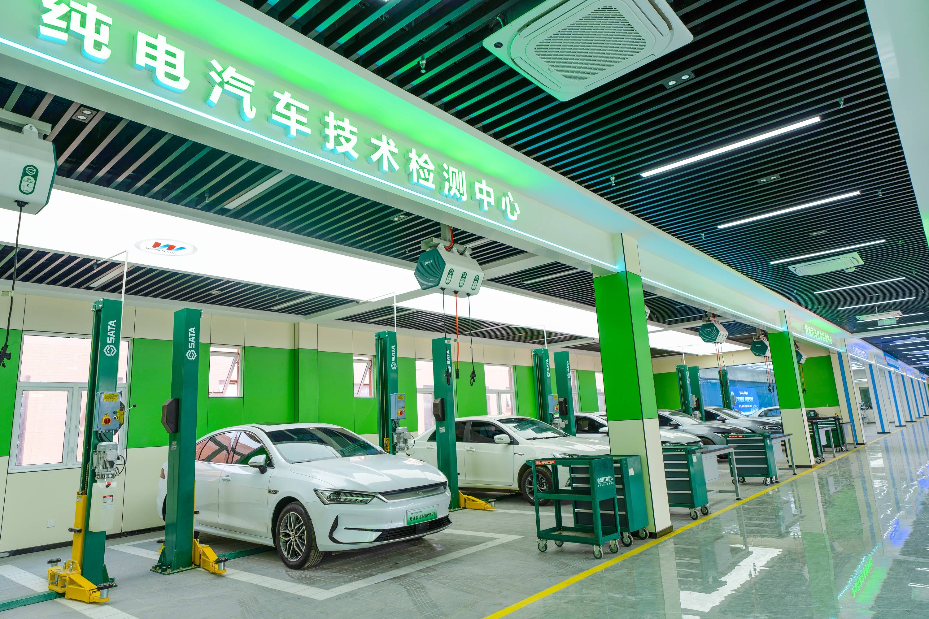 初中毕业却没能顺利升入高中?学新能源怎么样?_搜狐汽车_搜狐网
