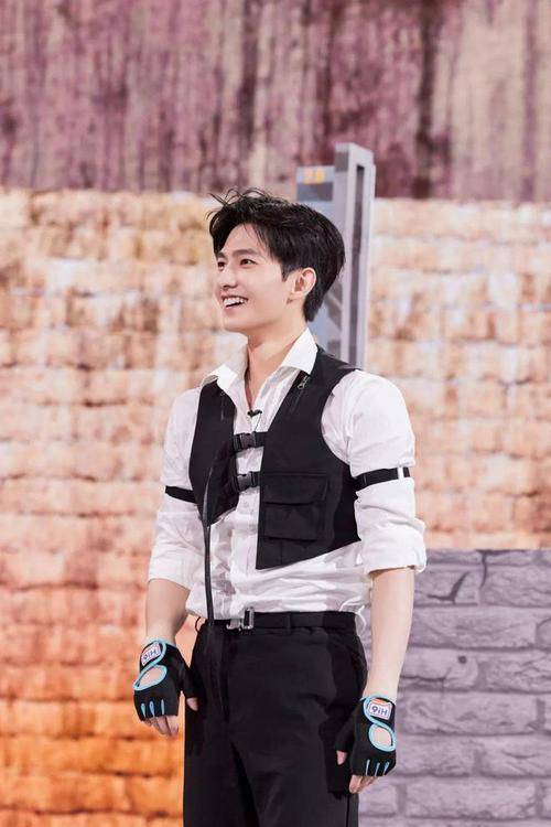 《想开了花园》官宣,杨洋再上综艺,鹿晗王星越虞书欣王鹤棣加盟