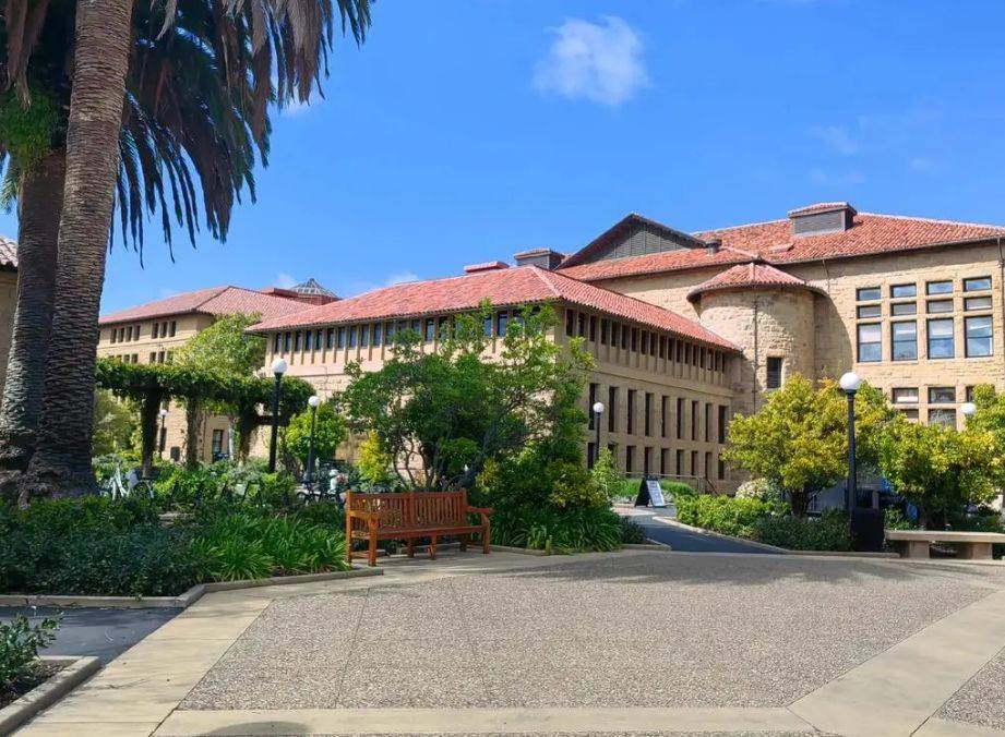 美国留学速递丨斯坦福大学法学硕士怎么样?如何申请?