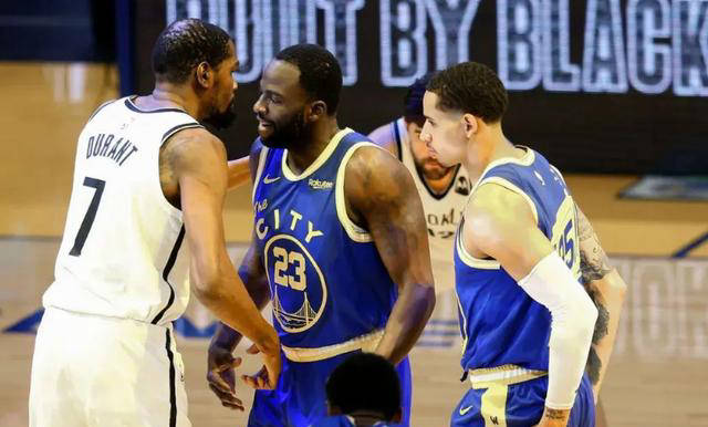 杜兰特选择离队,加盟勇士与库里再度携手