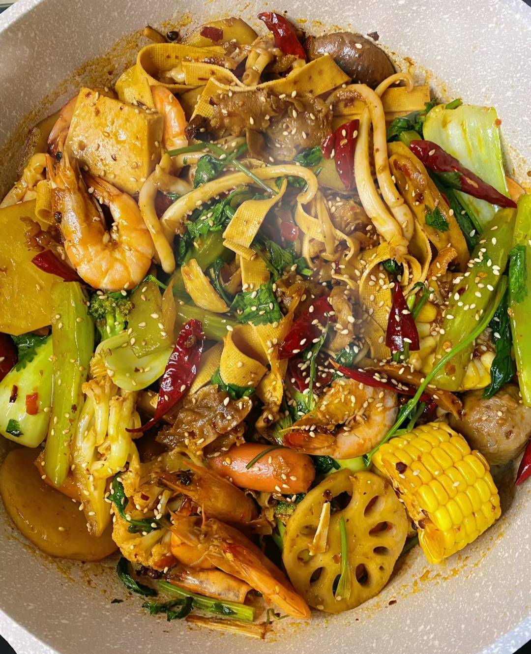 麻里麻里麻辣香锅：舌尖上的潮流美食