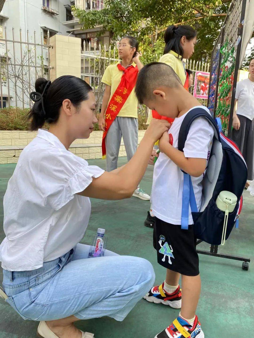 海棠溪小学图片