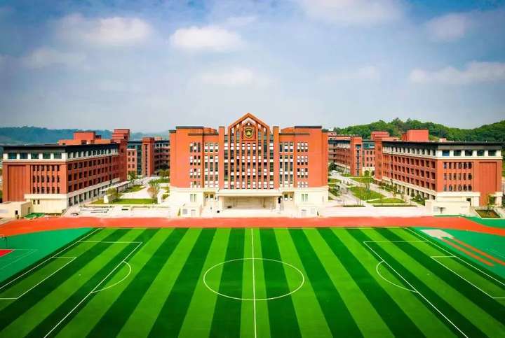 重庆这所七龙珠学校2025年首届高中开学!