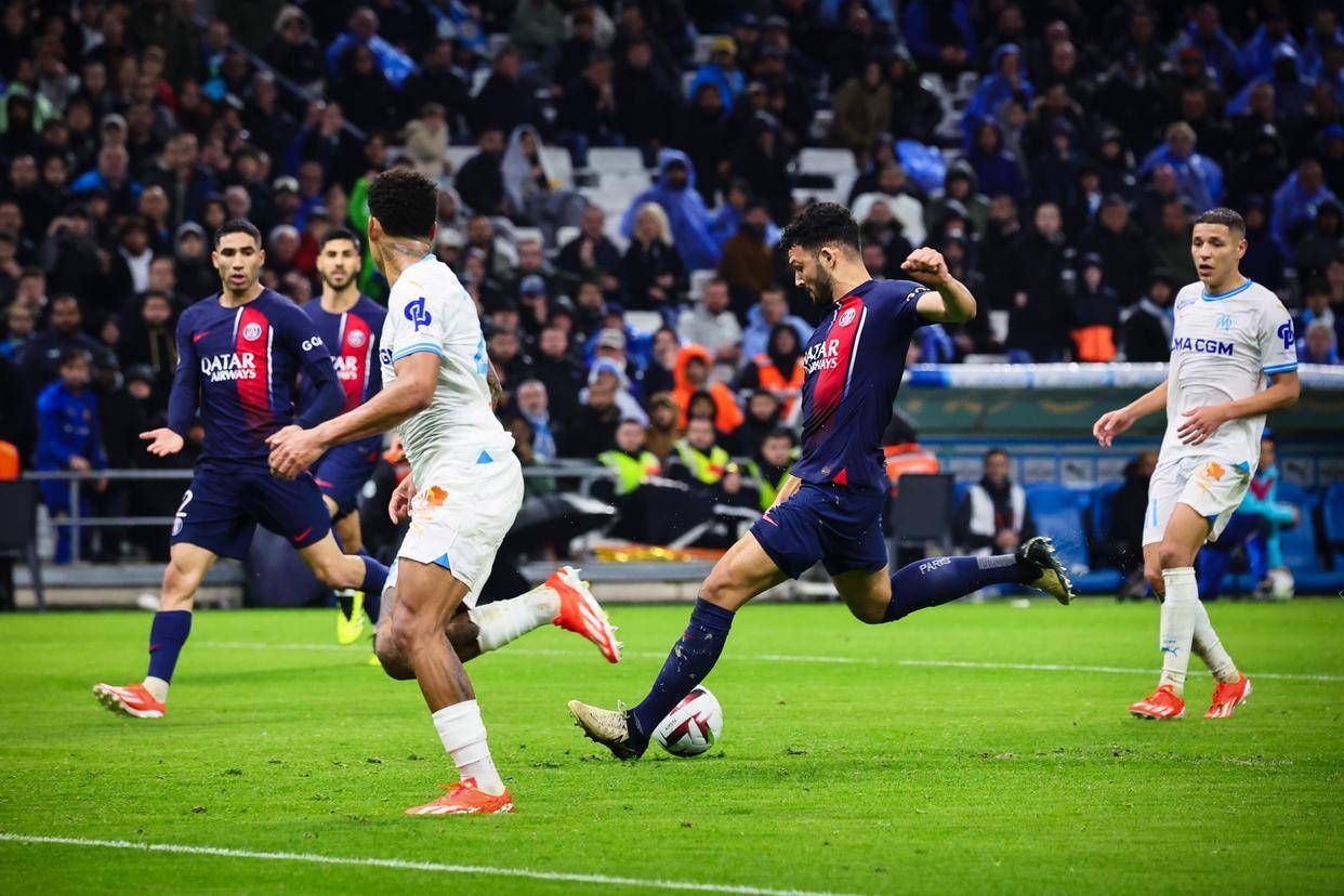 原创            损失7100万欧！大巴黎商业遭痛击，没有巨星真不行，高层无奈-大巴黎的球服