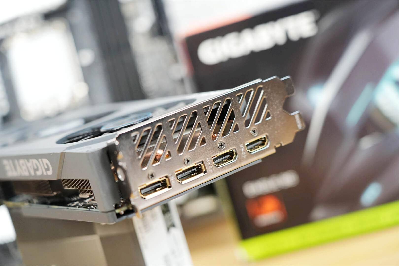 技嘉硬件赋能开学季，为学子们的未来插上科技的翅膀！