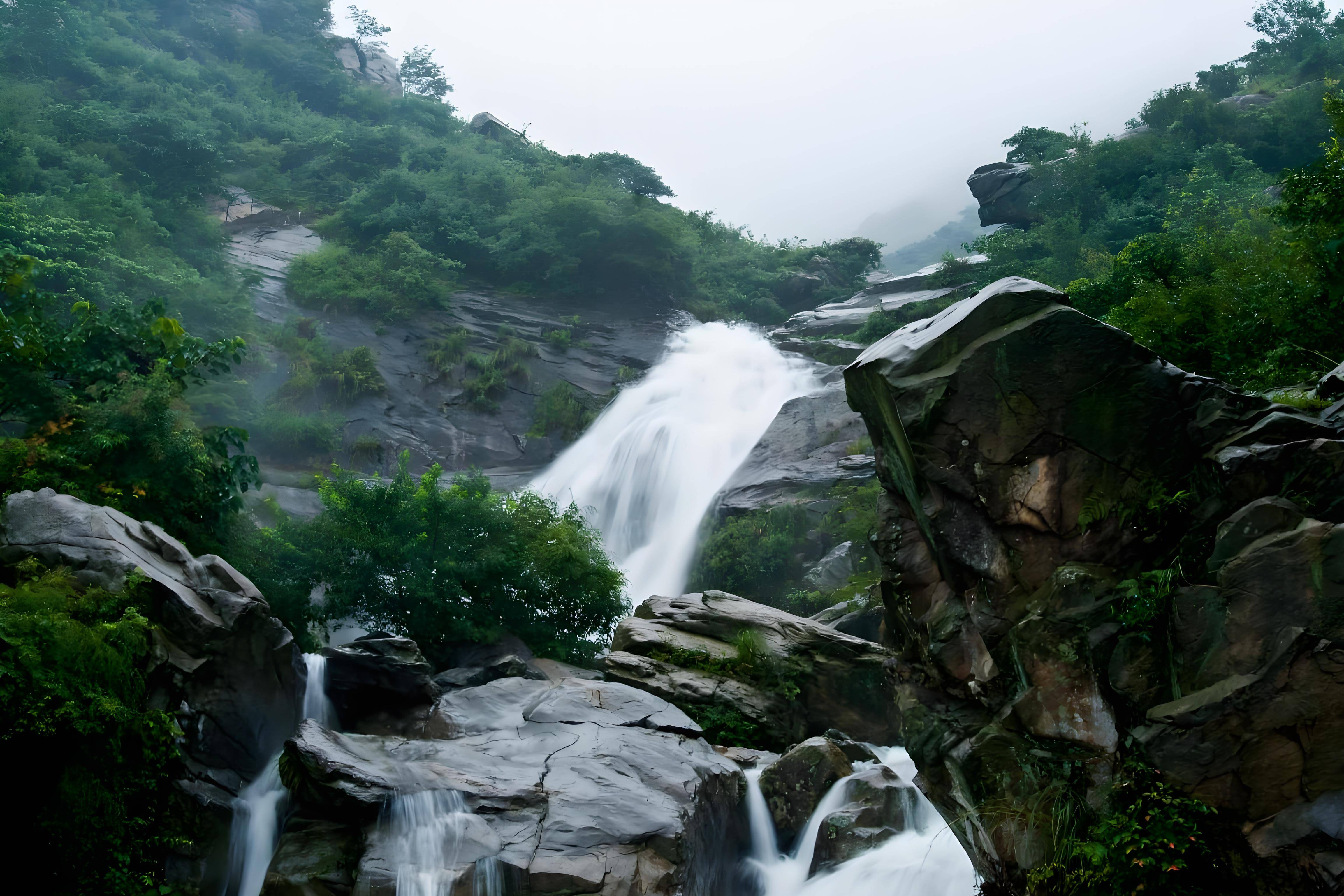 镜观崤函|金刚台风景区:山水画卷与红色历史的文化之旅