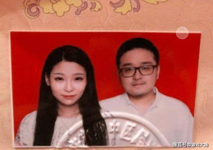 dys笑笑刚刚停播,前妻慧慧就直播爆料离婚真相,称自己是好女人