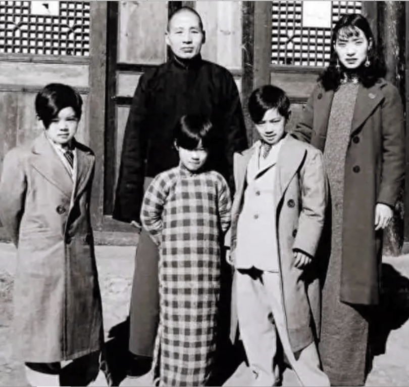 "四川王"刘湘死后:其妻数次向蒋介石发难,所留4子女结局各异