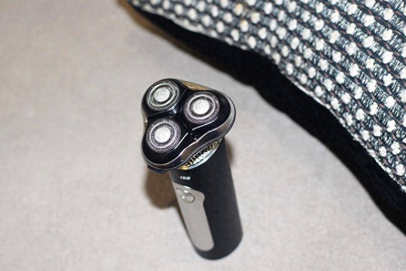 千元级净须又舒适，送给父亲最贴心的礼物，未野MAX剃须刀测评