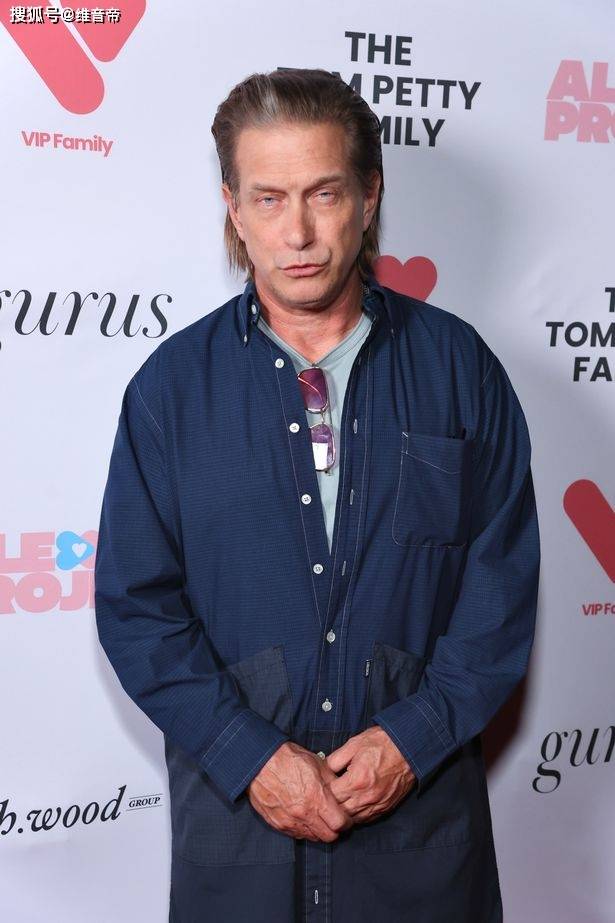 的视频中宣传派对与库姆斯案有关_斯蒂芬·鲍德温_玛丽亚·凯莉_法律