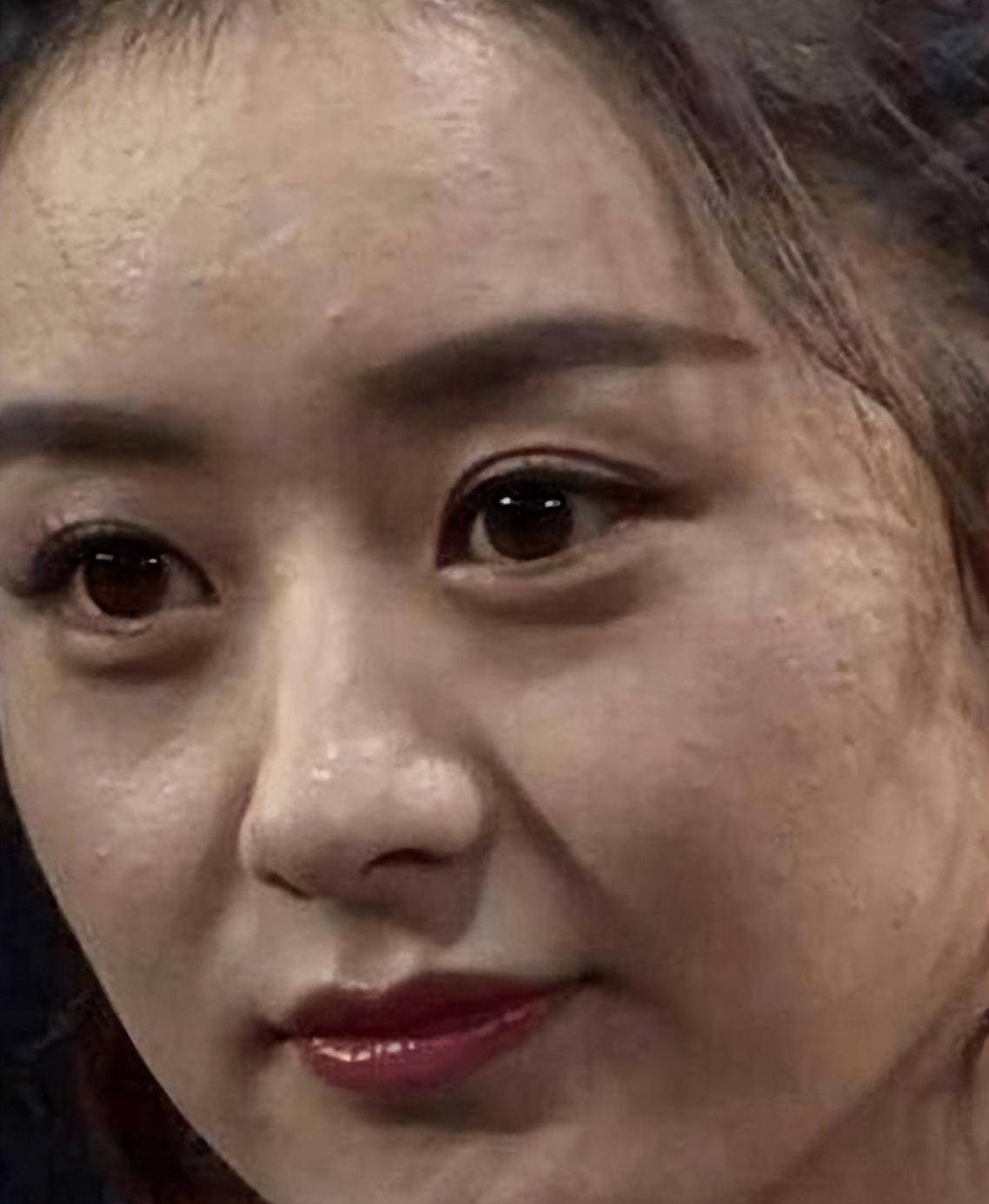 关掉美颜太可怕!杨幂毛孔粗大,赵丽颖满脸粉刺,周冬雨不忍直视
