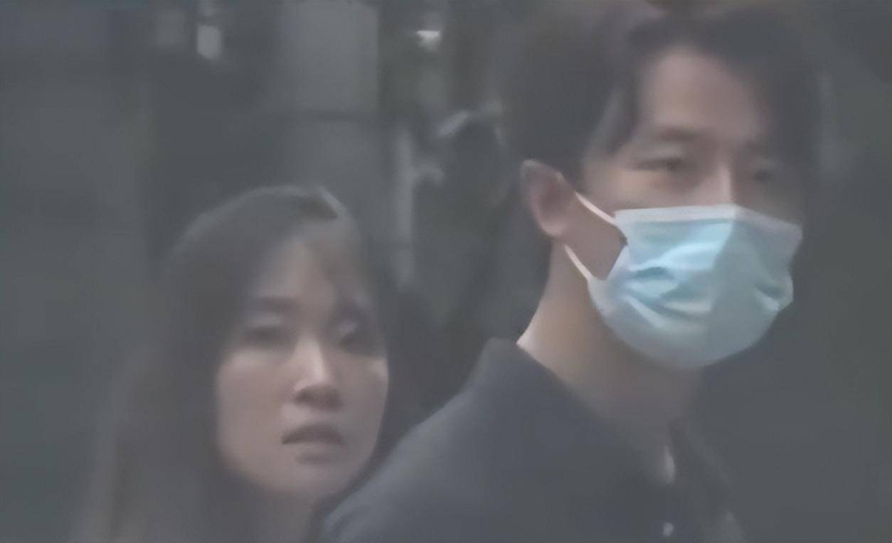 黄轩再现"周一见"!否认家暴却狂虐女星!专挑"人妻女星"下手