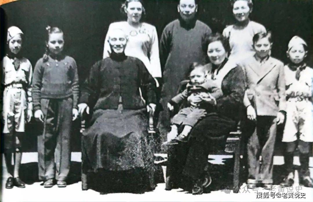 作为父亲的蒋介石:是领袖,是慈父,是严师!