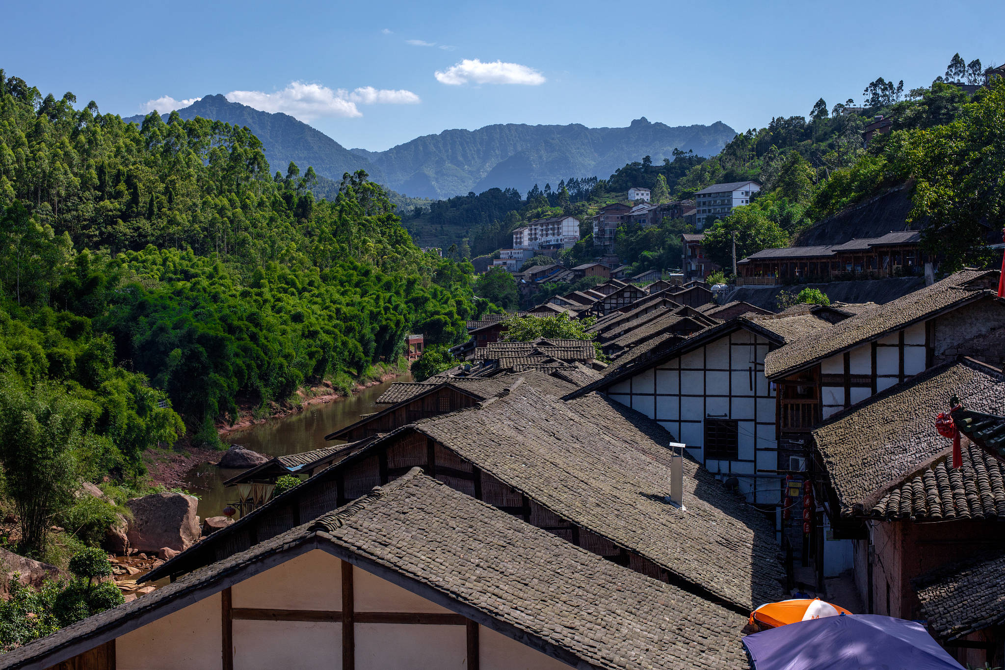湖南旅游攻略必去景点次序
（湖南旅游攻略必去景点次序
图片）