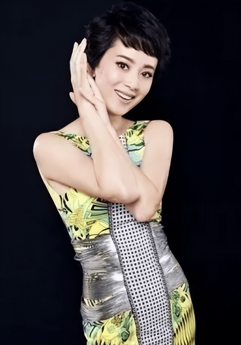 她是最干净的女演员,与小丈夫结婚18年零绯闻,把婆婆当亲妈对待_谢润
